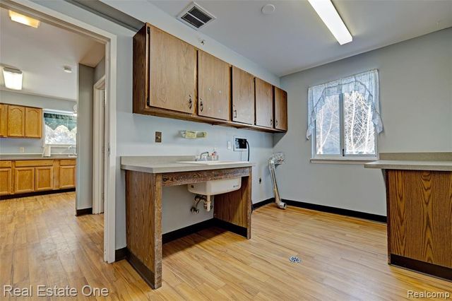 14334 Swanee Beach Drive, Fenton, MI 48430