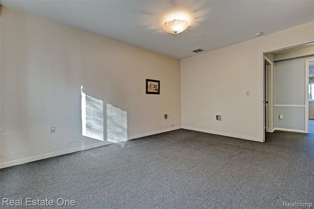 14334 Swanee Beach Drive, Fenton, MI 48430