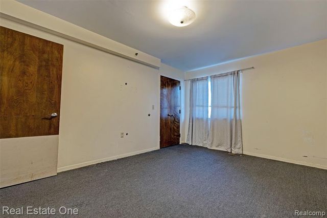 14334 Swanee Beach Drive, Fenton, MI 48430