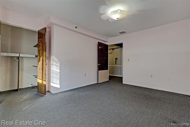 14334 Swanee Beach Drive, Fenton, MI 48430