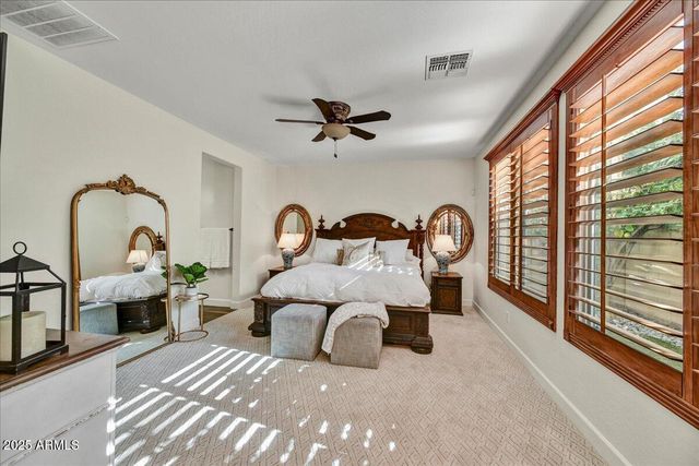 7 E LAURIE Lane, Phoenix, AZ 85020