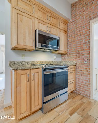 501 Smith Lane, Jonesborough, TN 37659