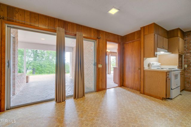 501 Smith Lane, Jonesborough, TN 37659