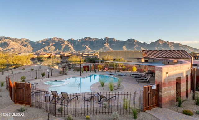 125 E Peralta Canyon Court, Oro Valley, AZ 85755