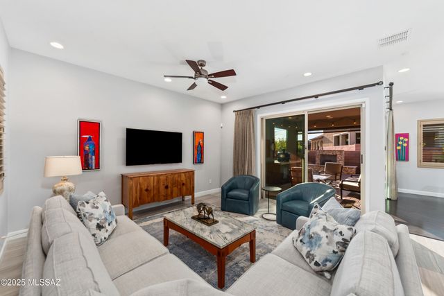 125 E Peralta Canyon Court, Oro Valley, AZ 85755