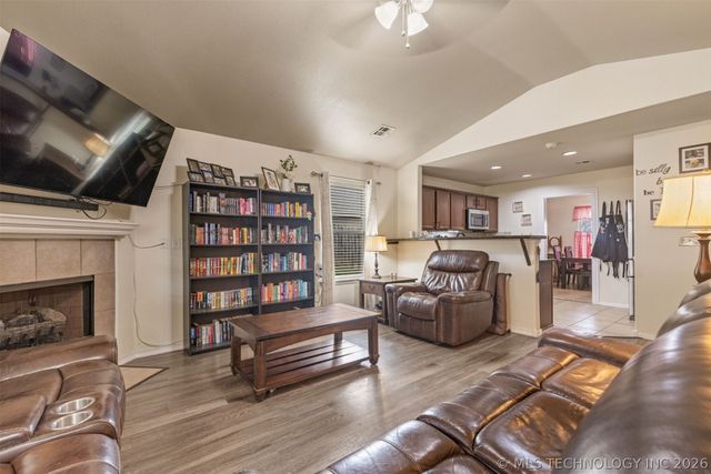 12348 S 268th East Avenue, Coweta, OK 74429