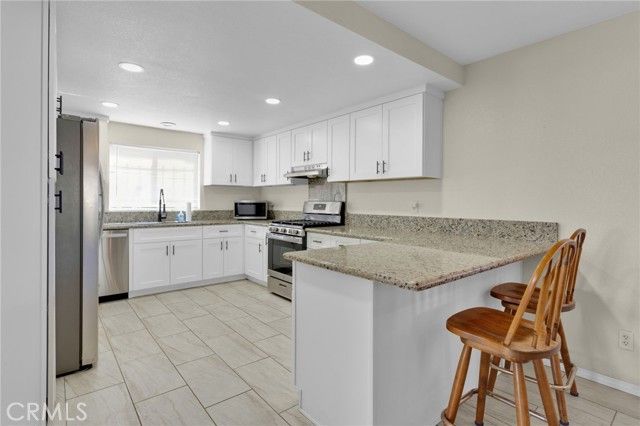 14637 Sequoia, Hesperia, CA 92345