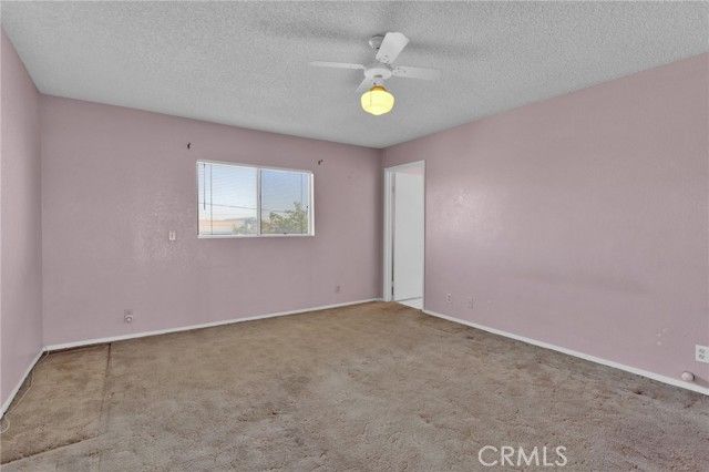 14637 Sequoia, Hesperia, CA 92345