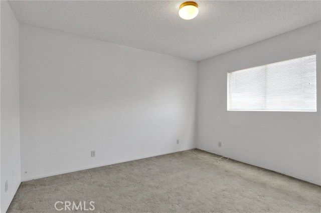 14637 Sequoia, Hesperia, CA 92345