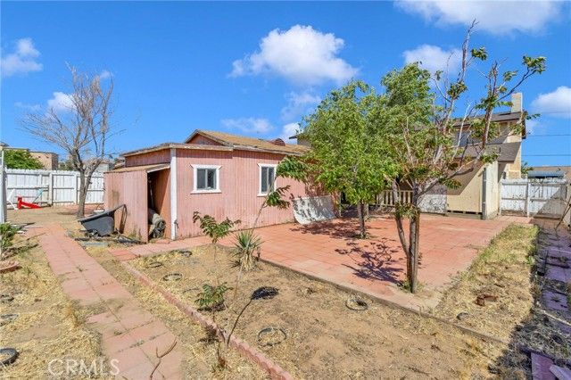 14637 Sequoia, Hesperia, CA 92345