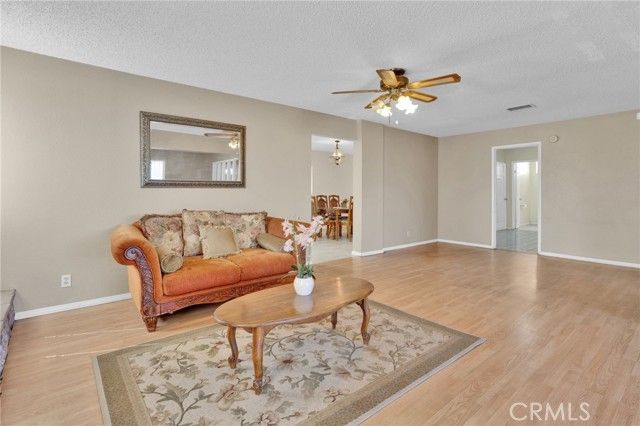 14637 Sequoia, Hesperia, CA 92345