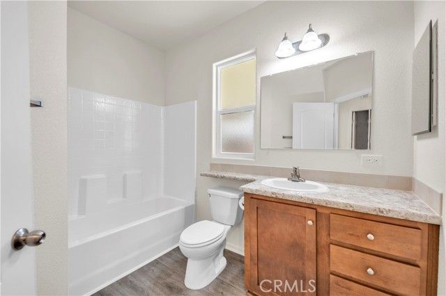 880 N Lake Street 20, Hemet, CA 92544