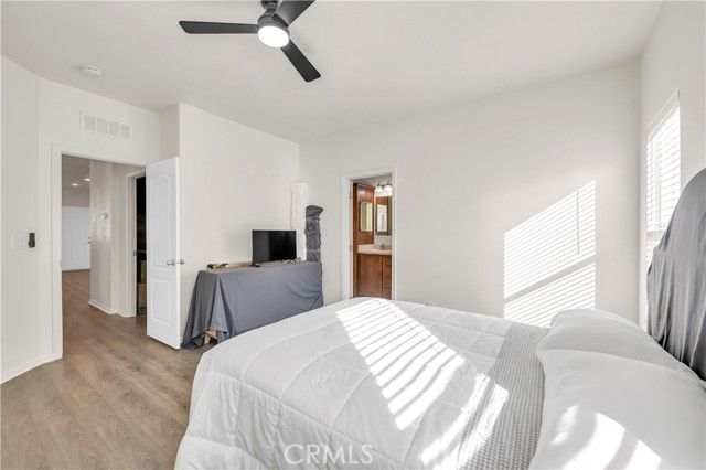 880 N Lake Street 20, Hemet, CA 92544