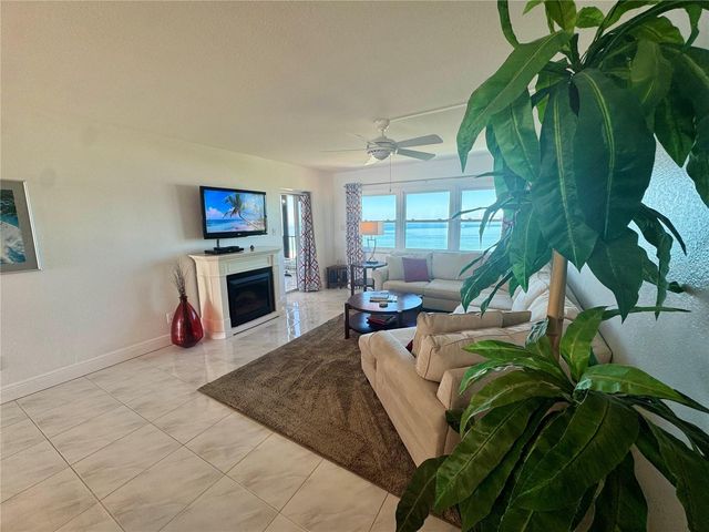 1230 GULF BOULEVARD 1402, Clearwater Beach, FL 33767