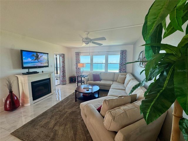 1230 GULF BOULEVARD 1402, Clearwater Beach, FL 33767
