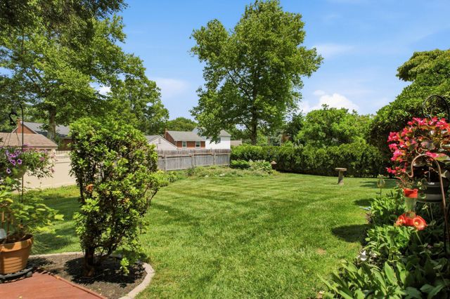 5005 JEFFERSON DR, Brookhaven, PA 19015
