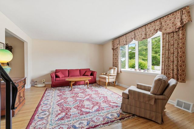 5005 JEFFERSON DR, Brookhaven, PA 19015