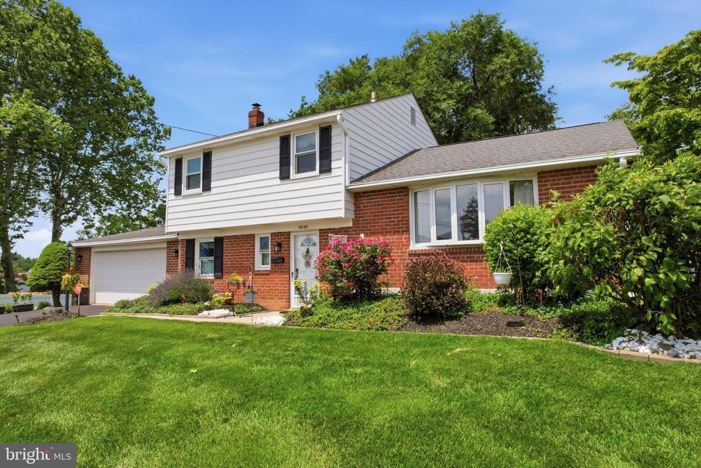 5005 JEFFERSON DR, Brookhaven, PA 19015