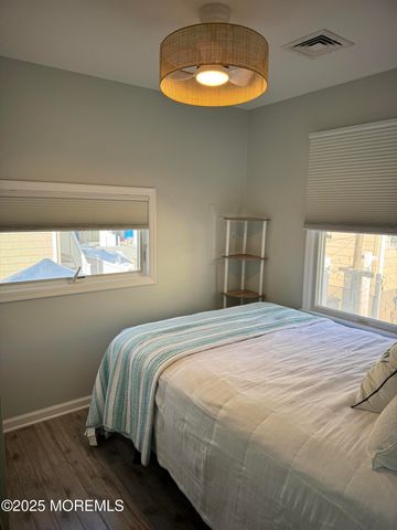 120 W Chadwick Way, Lavallette, NJ 08735