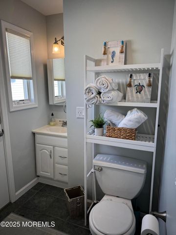 120 W Chadwick Way, Lavallette, NJ 08735