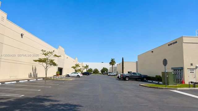 6354 NW 99th Ave 11, Doral, FL 33178