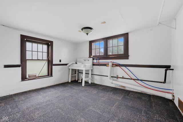 201 S Edgerton Street, Fairland, IN 46126