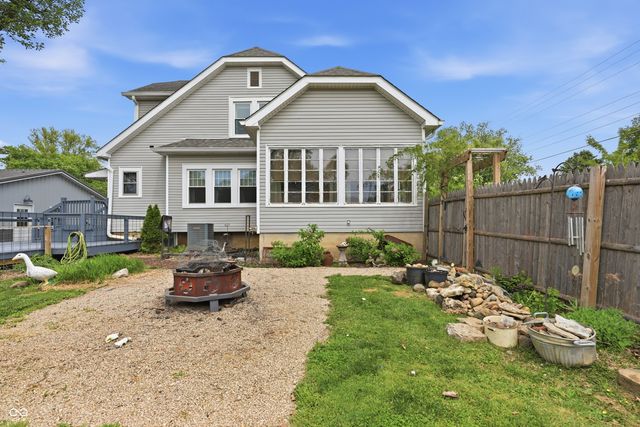 201 S Edgerton Street, Fairland, IN 46126