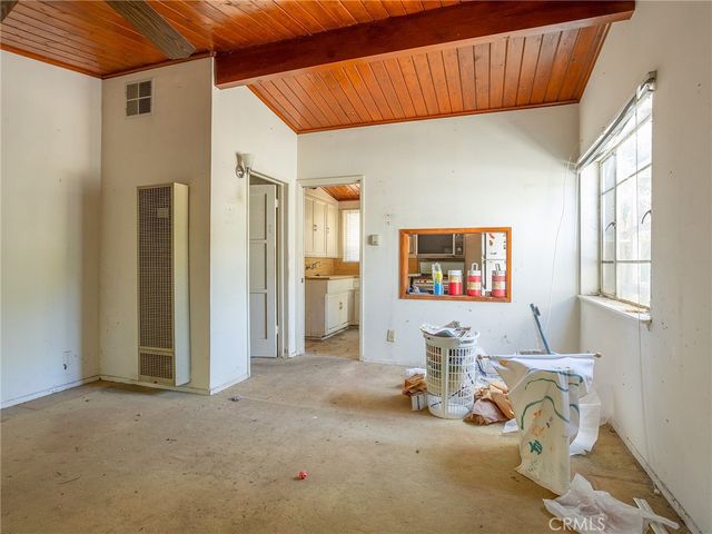 14301 Roscoe Boulevard, Panorama City, CA 91402