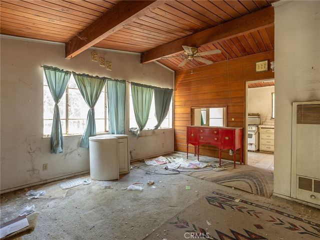 14301 Roscoe Boulevard, Panorama City, CA 91402