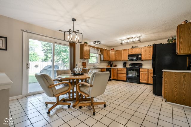 11224 Garrick Court, Fishers, IN 46038