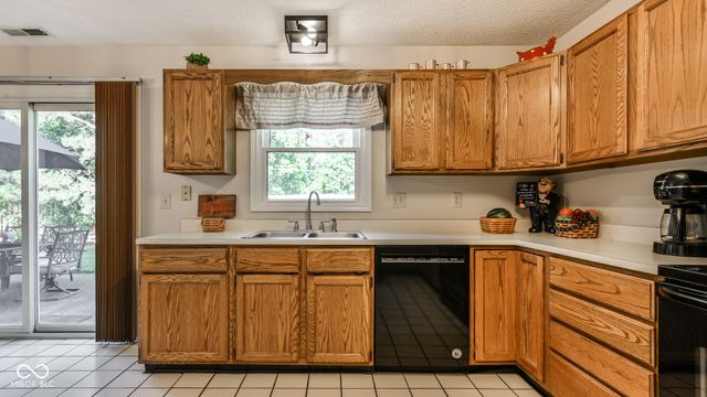11224 Garrick Court, Fishers, IN 46038