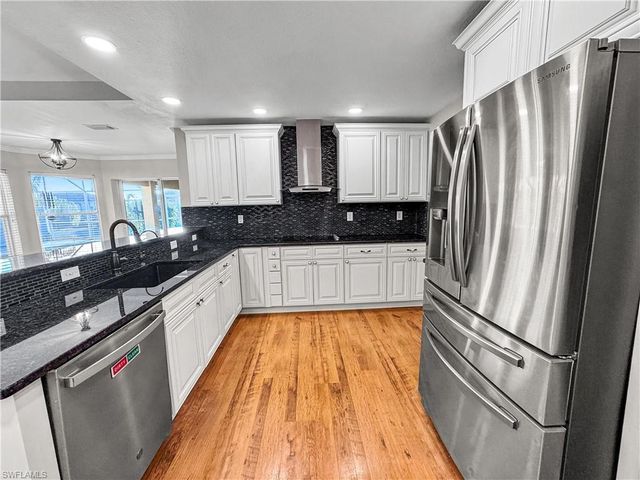 326 SW 29th ST, Cape Coral, FL 33914