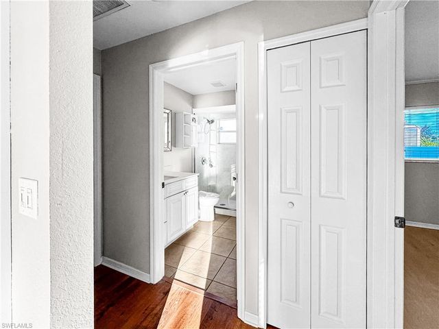 326 SW 29th ST, Cape Coral, FL 33914