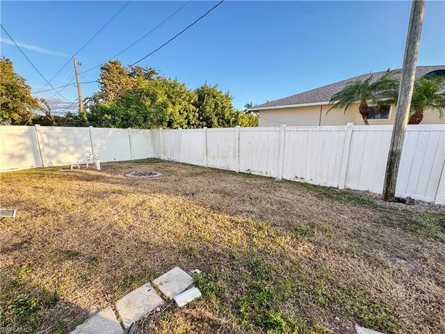 326 SW 29th ST, Cape Coral, FL 33914