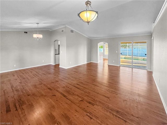 326 SW 29th ST, Cape Coral, FL 33914