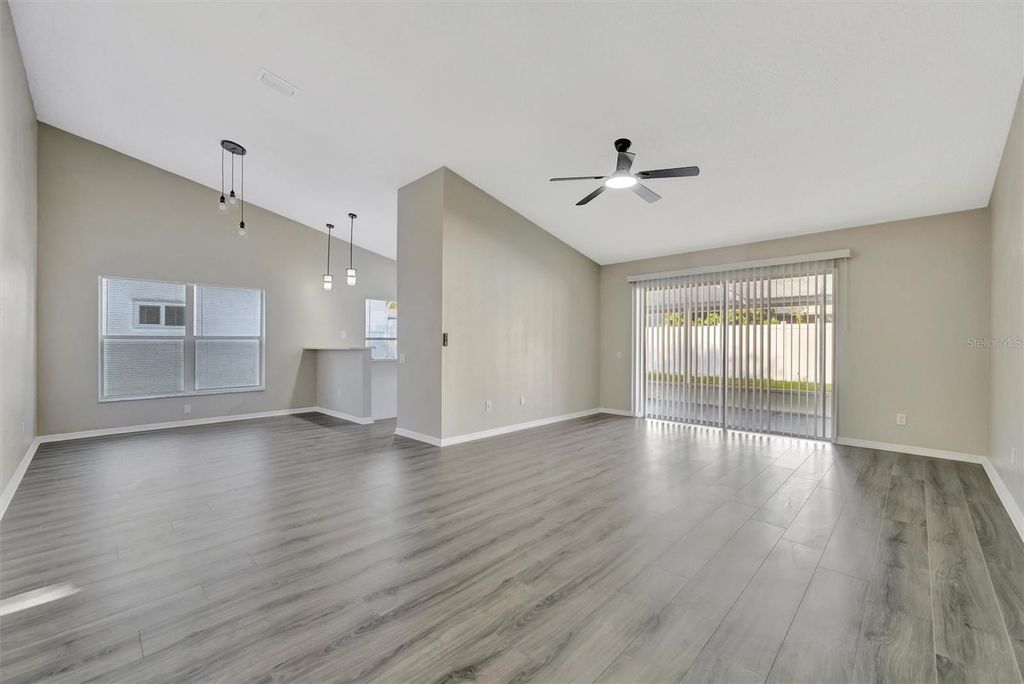 Image 15 of property listing at 9022 SHELDON CHASE DRIVE, Tampa, FL 33635
