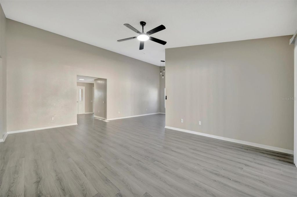 Image 16 of property listing at 9022 SHELDON CHASE DRIVE, Tampa, FL 33635