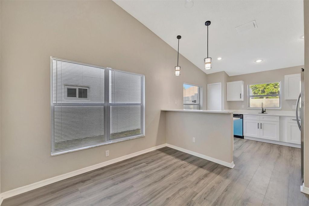 Image 18 of property listing at 9022 SHELDON CHASE DRIVE, Tampa, FL 33635