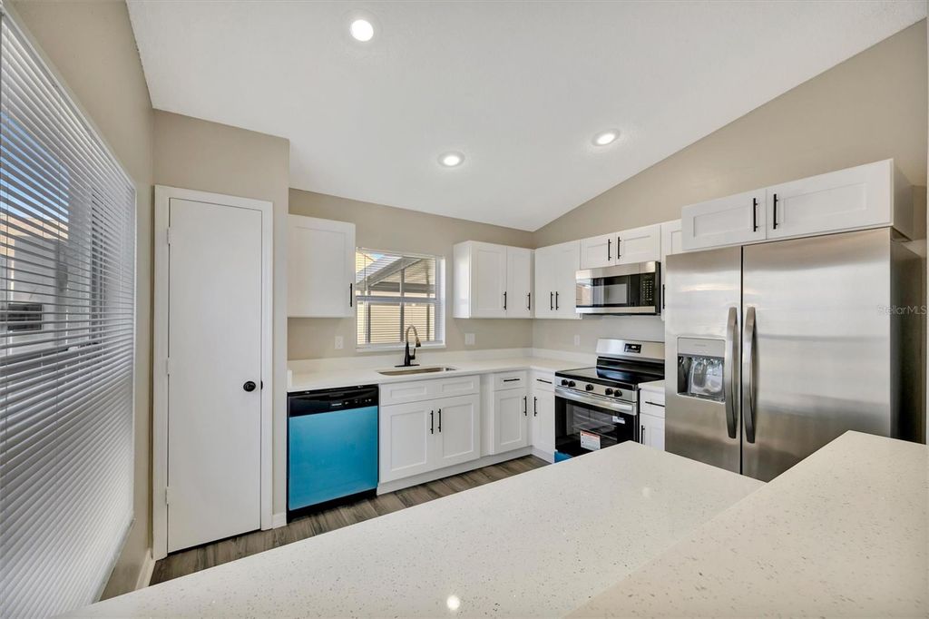 Image 3 of property listing at 9022 SHELDON CHASE DRIVE, Tampa, FL 33635
