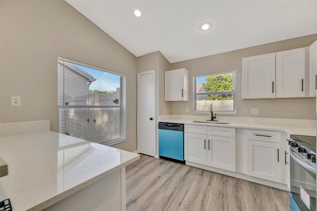 Image 21 of property listing at 9022 SHELDON CHASE DRIVE, Tampa, FL 33635