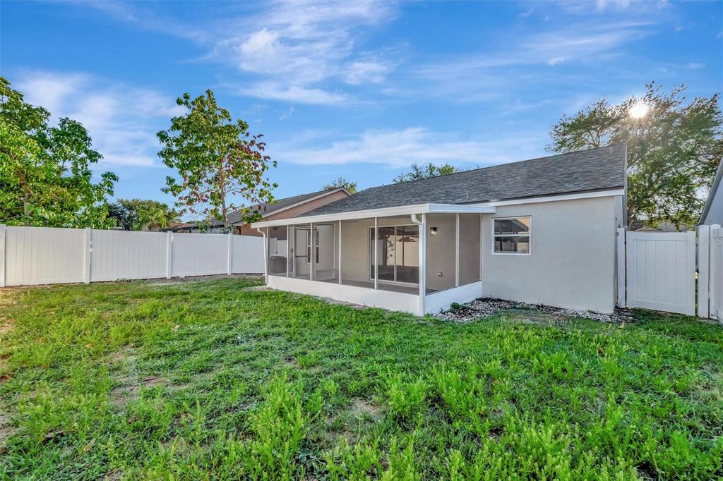 Image 34 of property listing at 9022 SHELDON CHASE DRIVE, Tampa, FL 33635