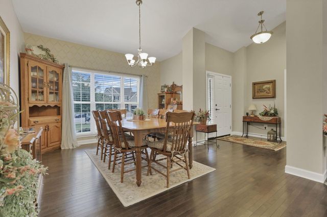 217 Warbler Court, Pickerington, OH 43147