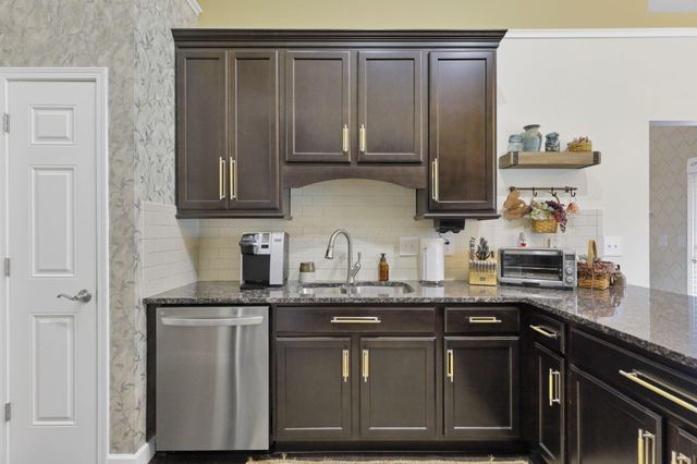 217 Warbler Court, Pickerington, OH 43147