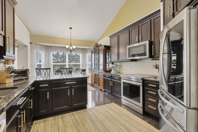 217 Warbler Court, Pickerington, OH 43147