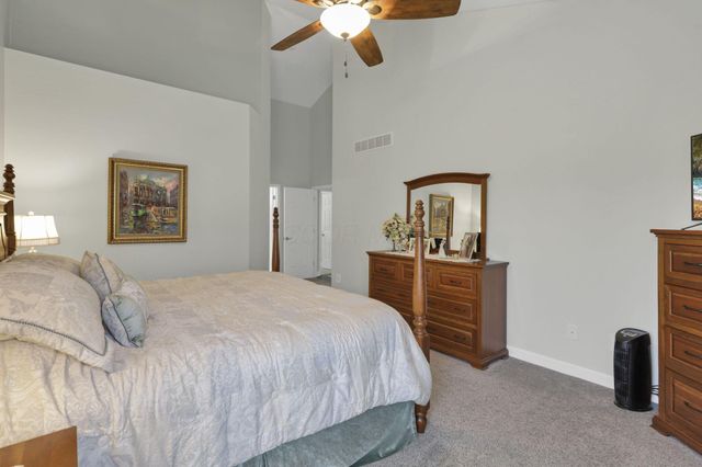 217 Warbler Court, Pickerington, OH 43147