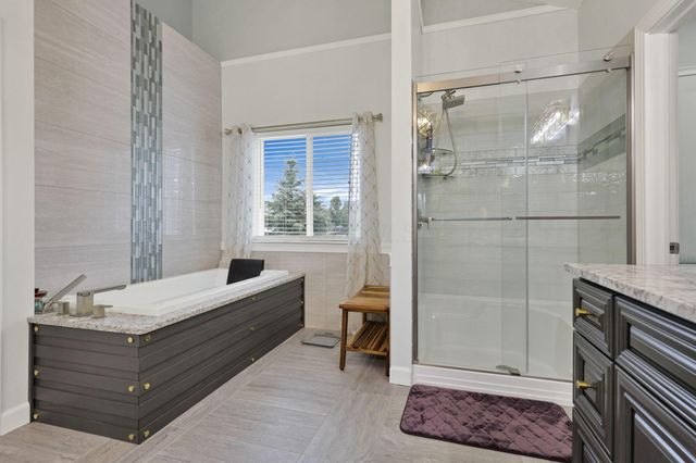 217 Warbler Court, Pickerington, OH 43147