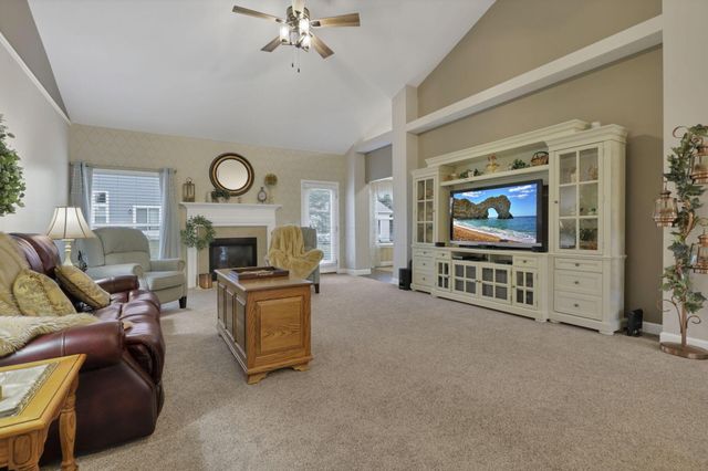 217 Warbler Court, Pickerington, OH 43147