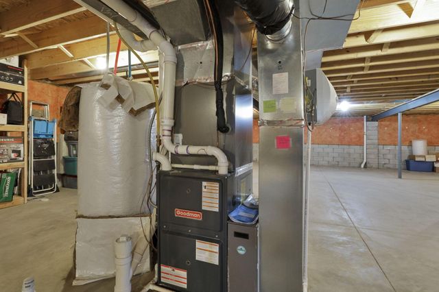 217 Warbler Court, Pickerington, OH 43147