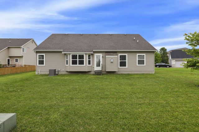 217 Warbler Court, Pickerington, OH 43147