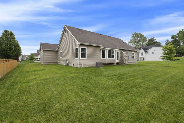 217 Warbler Court, Pickerington, OH 43147